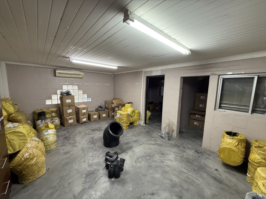To Let commercial Property for Rent in Blackheath Industrial Western Cape